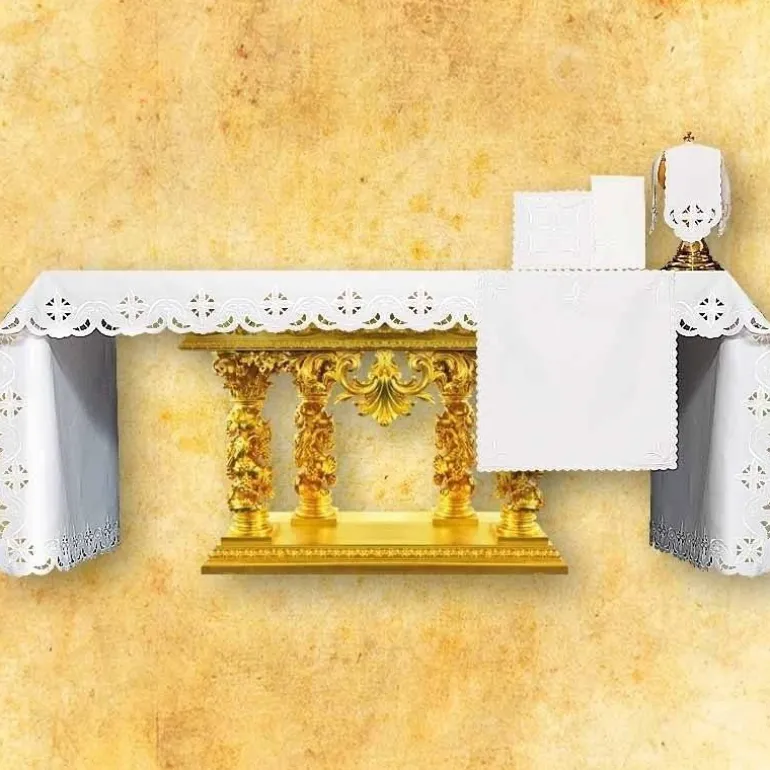 Articles Religieux JP nappe d'autel brodée^ Vendu Par Metre