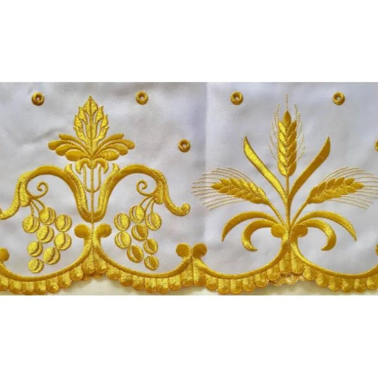 Articles Religieux JP nappe d'autel brodée dorée^ Vendu Par Metre